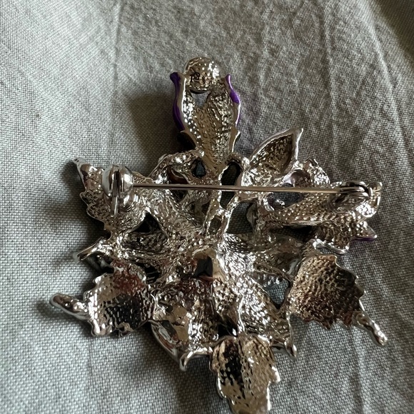 Purple Floral Rhinestone Brooch - Picture 4 of 4